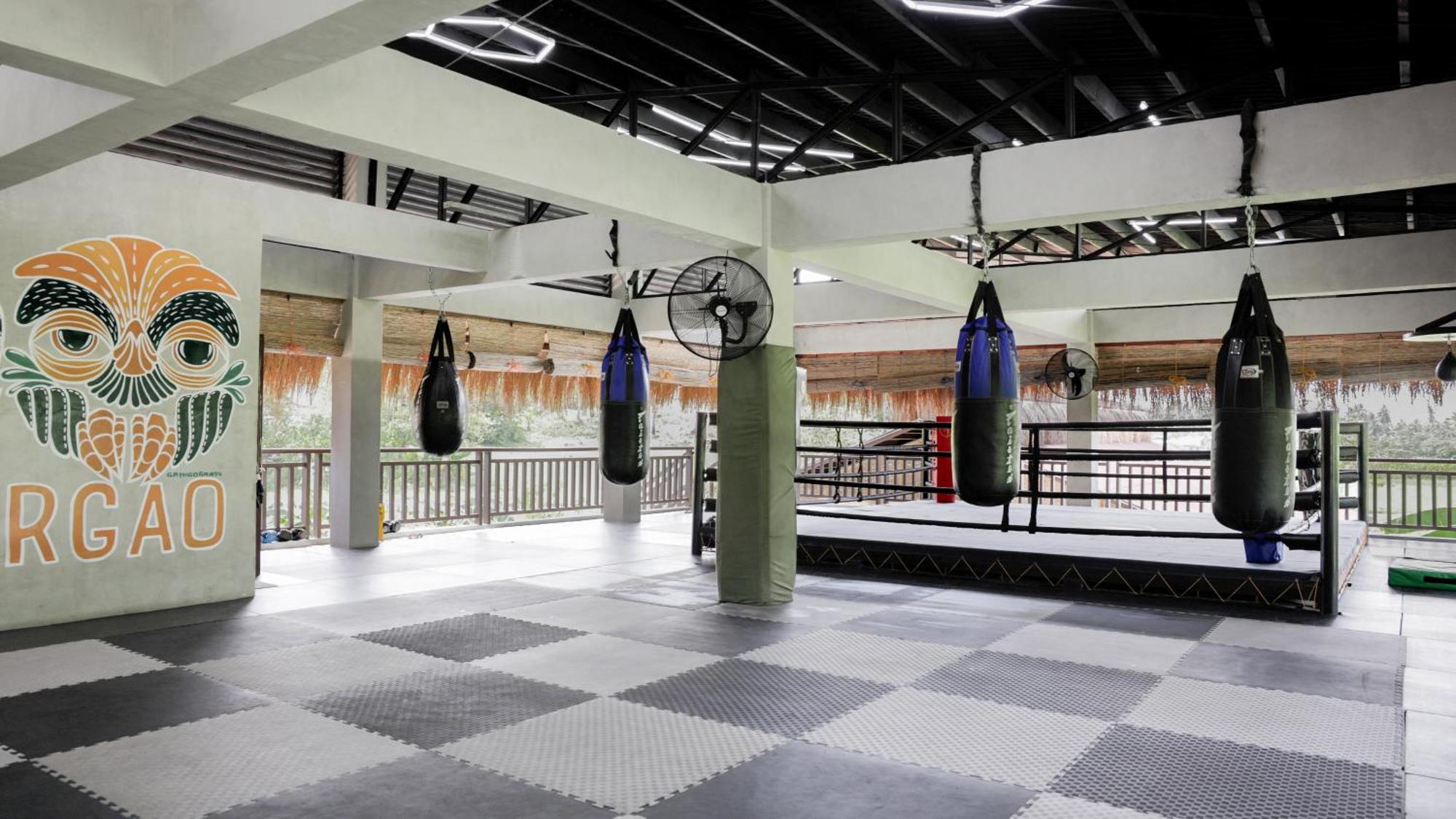 Asgard Resort & Mma Gym General Luna  Exterior foto